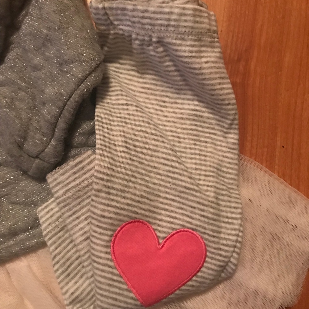 Baby Gap set - Picture 3 of 3